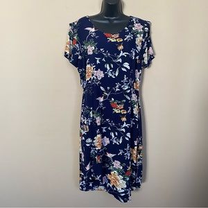 Love Sadie Navy Blue Floral Short Sleeve Dress